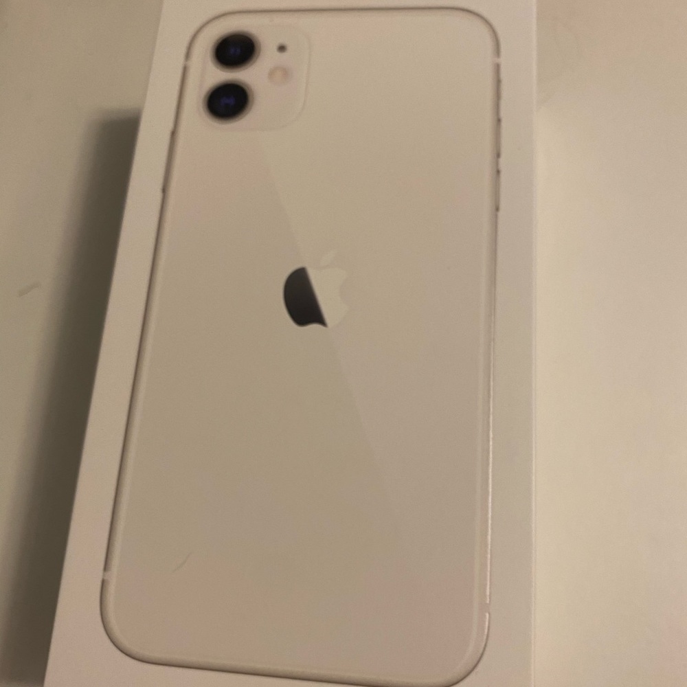 ***EMPTY IPHONE 11 BOX WHITE 128 GB***